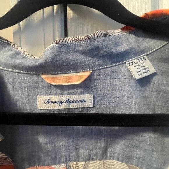 Tommy Bahama hibiscus print short sleeve button down casual shirt XXL - EUC - Picture 3 of 4